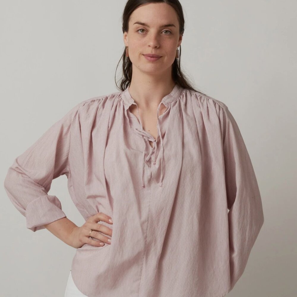 Laurence Bras EUC Blouse, size 36